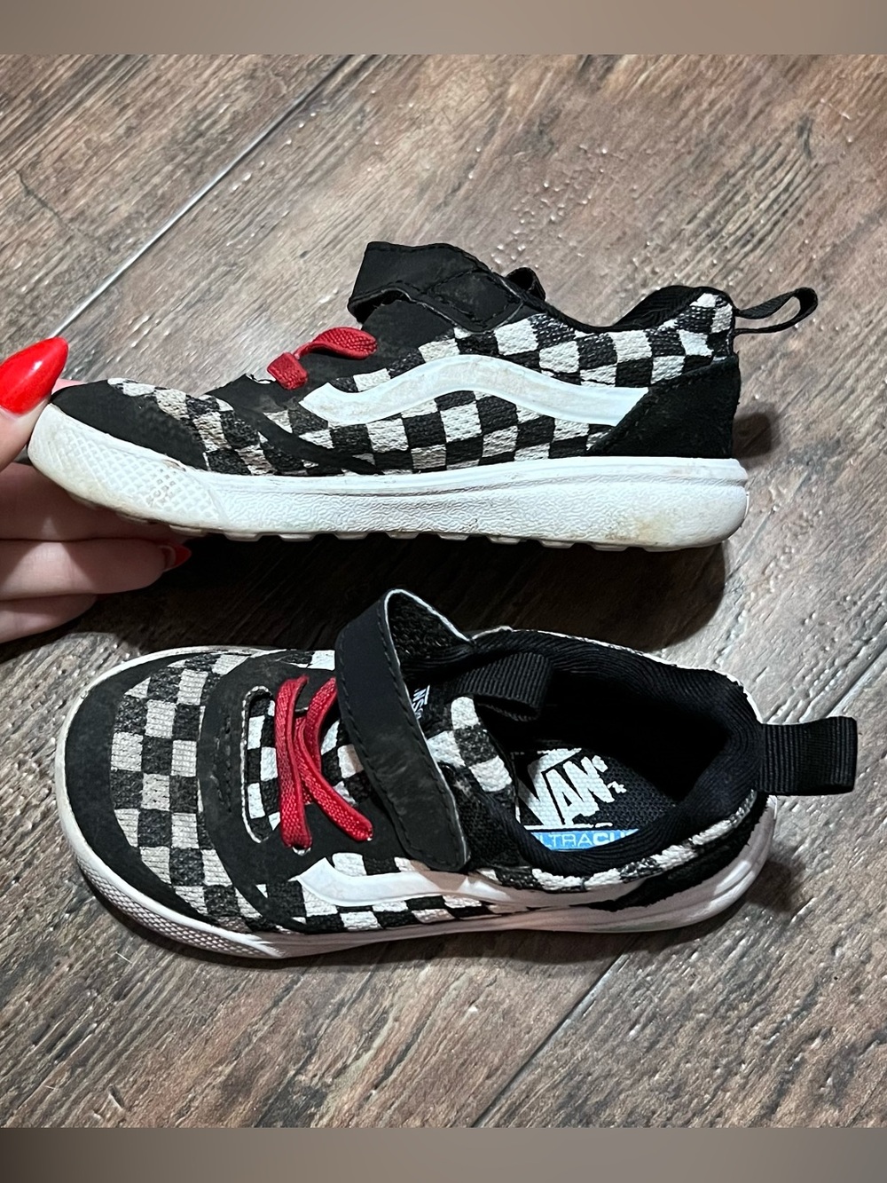 Vans Kids Checkerboard Low-Top Sneakers in Black, White & Red